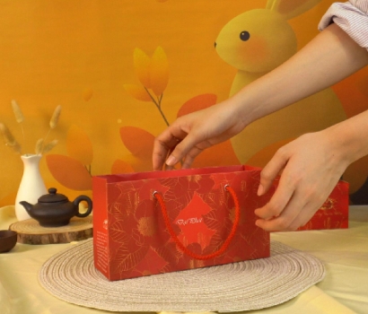 LỄ HỘP THÂN THIỆN 01